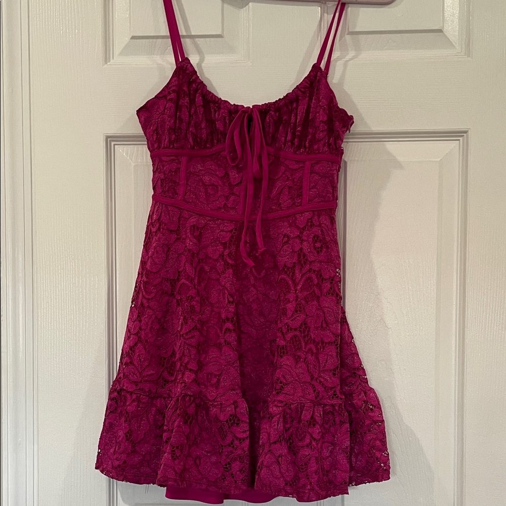 Forever 21 Lace Mini Dress in Fuchsia- Size Small, NWT!